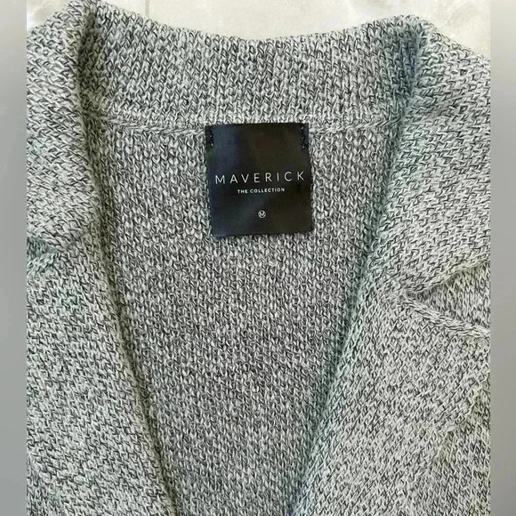 Knitted open front gray cardigan side pockets, buttons details Medium - Picture 5 of 7